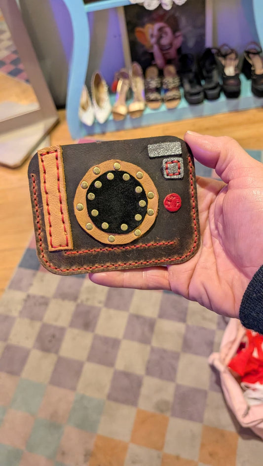 Non-Disposable Handmade Leather Camera Wallet